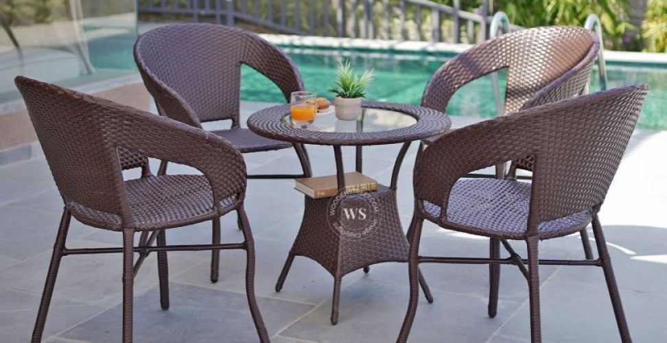 OUTDOOR FURNITURE